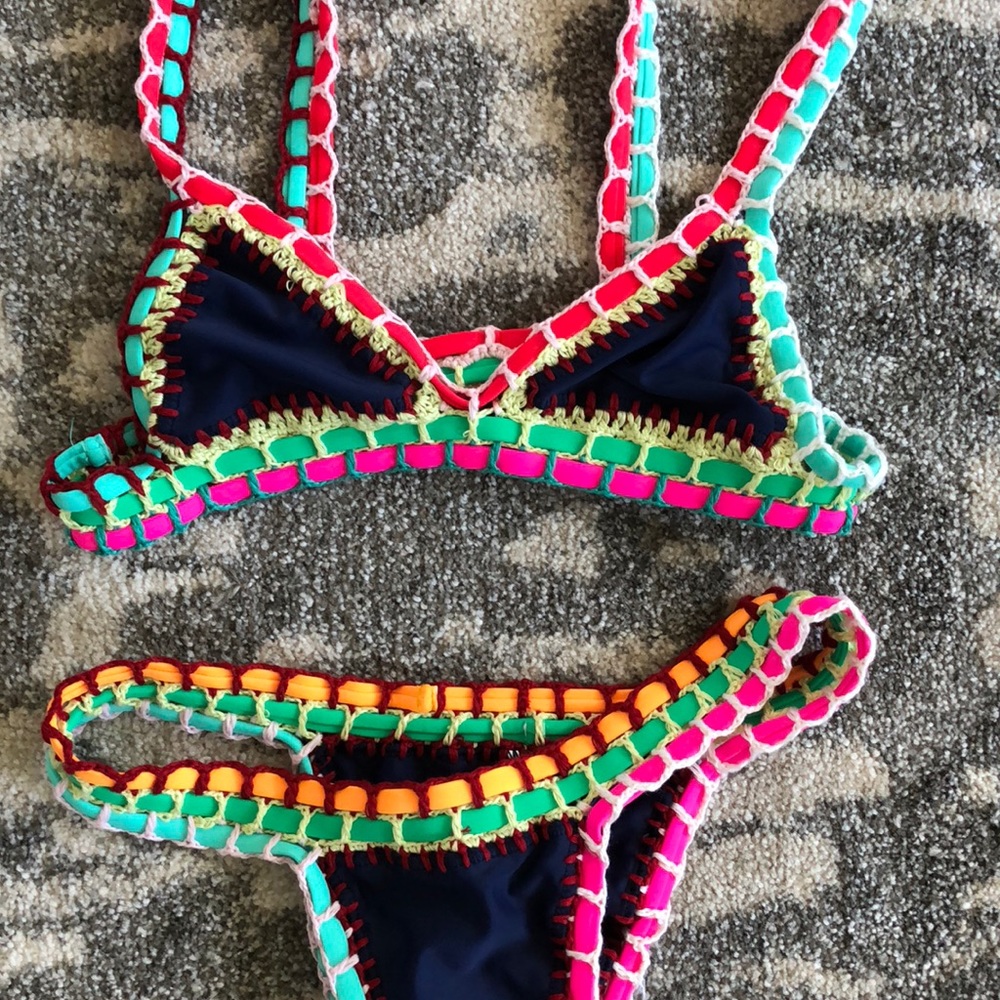 ☀️LAST ONE ☀️ Multi-colored Woven Bikini Set - Picture 5 of 8